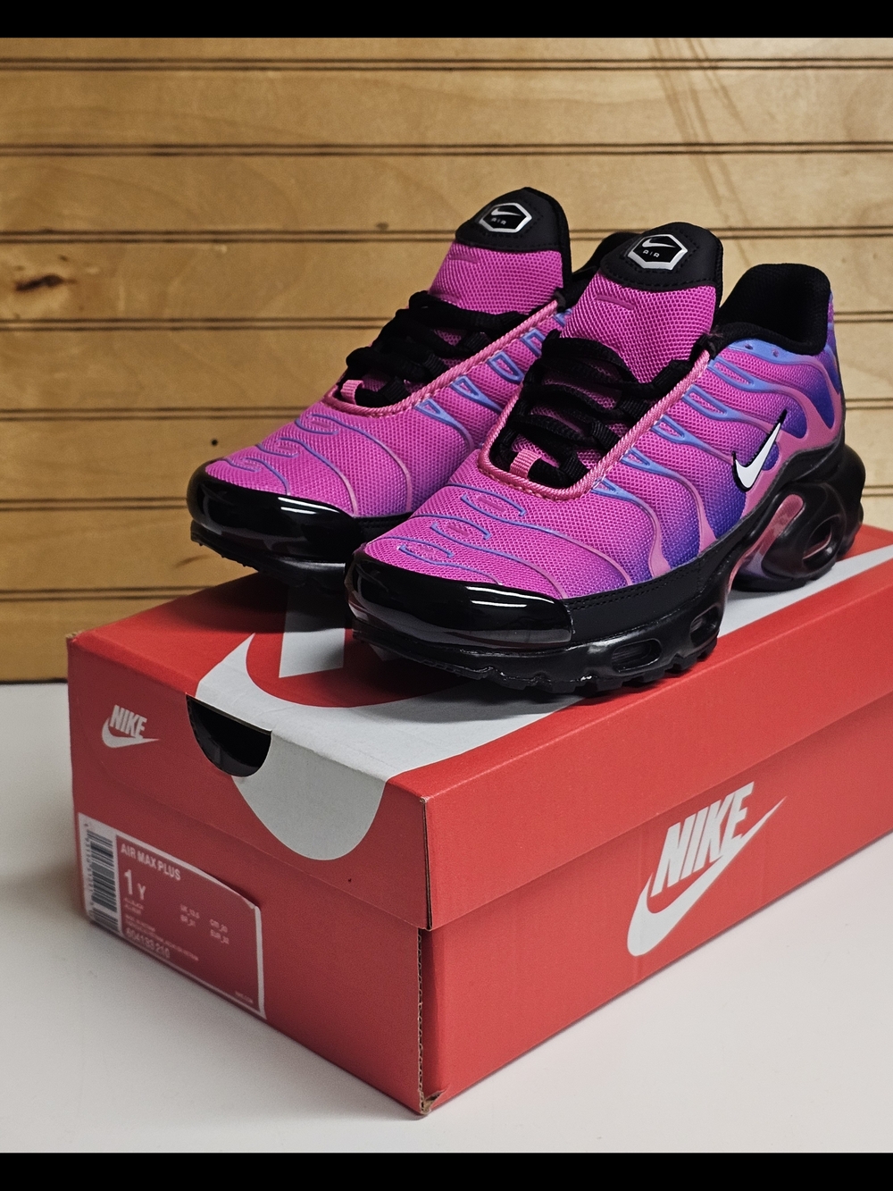 Nike Youths Pink/Black Air Max Plus Lightweight Running Shoes
